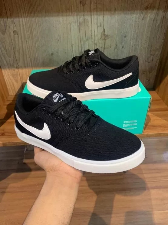 Tênis Nike SB