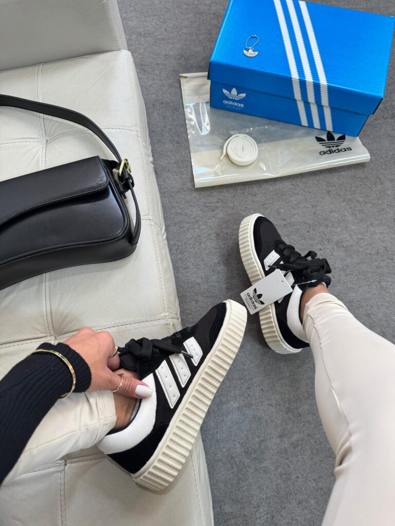 Adidas Space Casual Preto e Branco