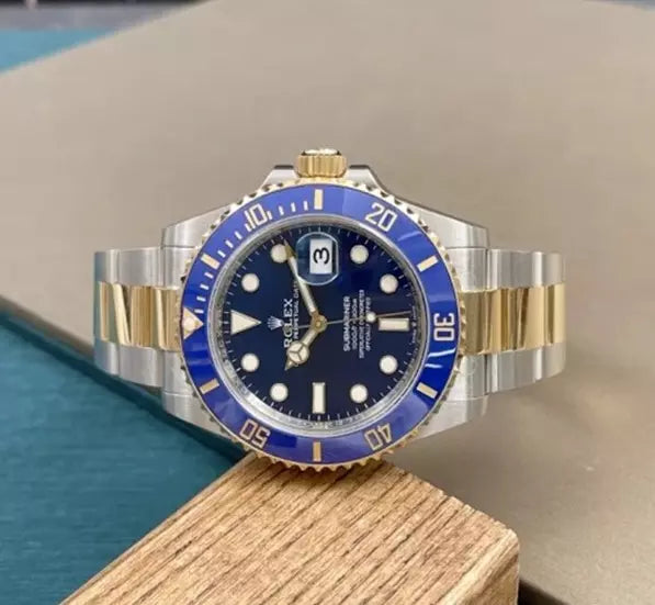⌚ Rolex Submariner Date “Bluesy” – Two Tone